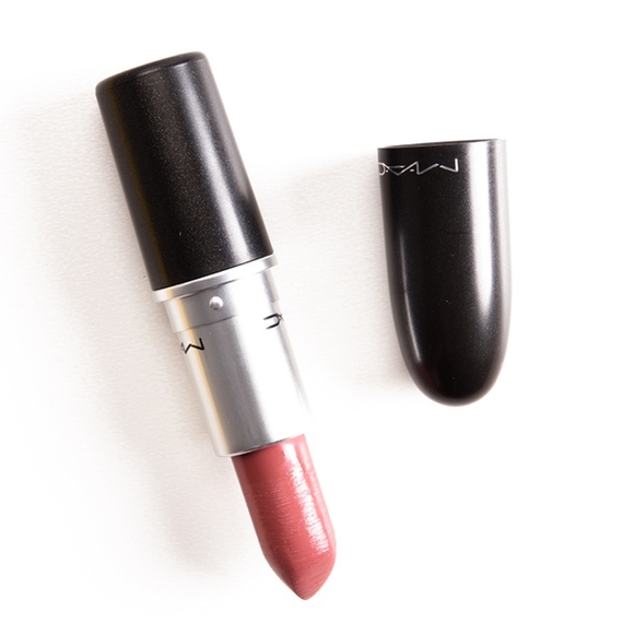 💋 M•A•C Amplified Creme Lipstick 💄 - Picture 6 of 15